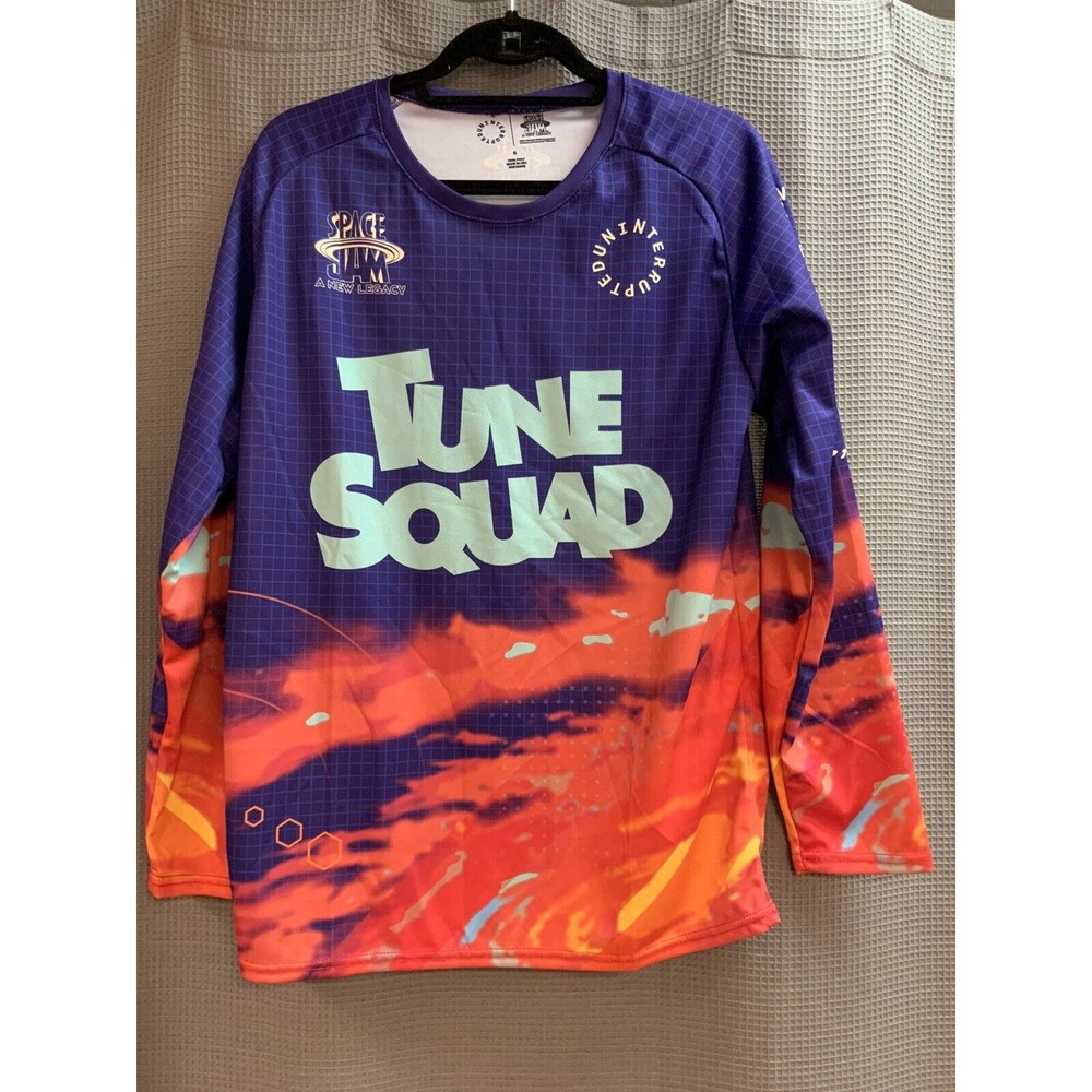 Bugs Bunny Tune Squad T-Shirt Mens Small Long Sleeve Round Neck Athleisure NEW